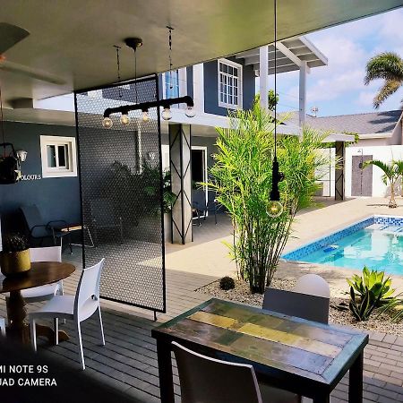 Studios 11And11Aruba Palm Beach Exterior photo