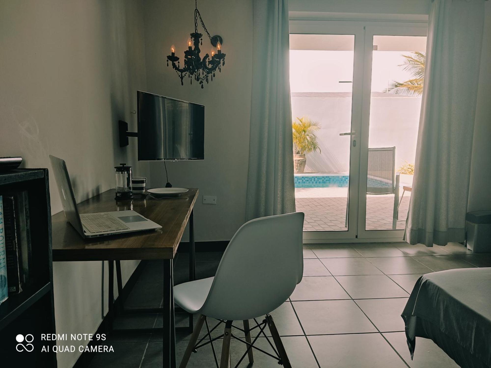 Studios 11And11Aruba Palm Beach Room photo
